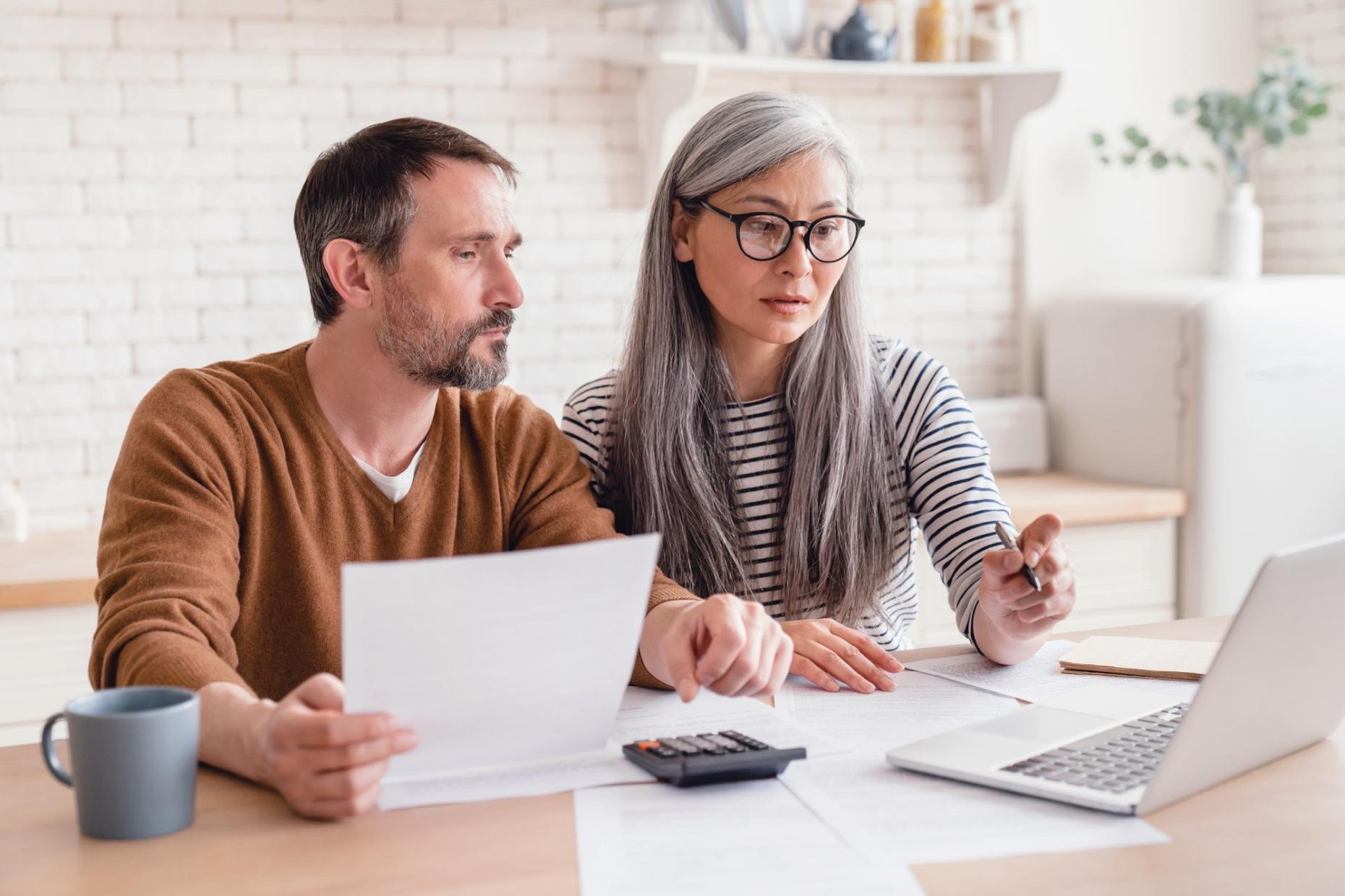 Participants working on e-commerce optimization strategies